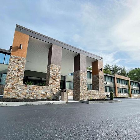 Wingate By Wyndham Lake George Exterior foto